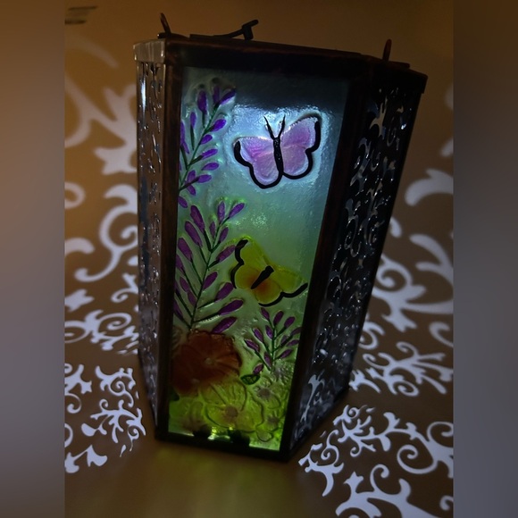 Whimsical Glass & Bronzed Metal Solar Lantern w/ Butterflies 🦋 - Picture 8 of 14